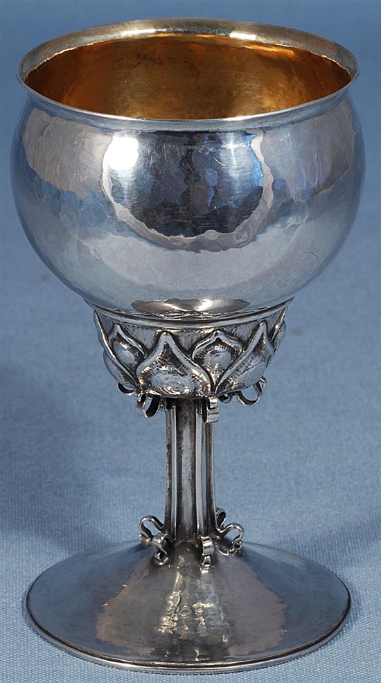 A good Edwardian Arts & Crafts silver goblet, by Omar Ramsden & Alwyn Carr, Height 5 ½”/137mm Weight 5.1oz/146grms